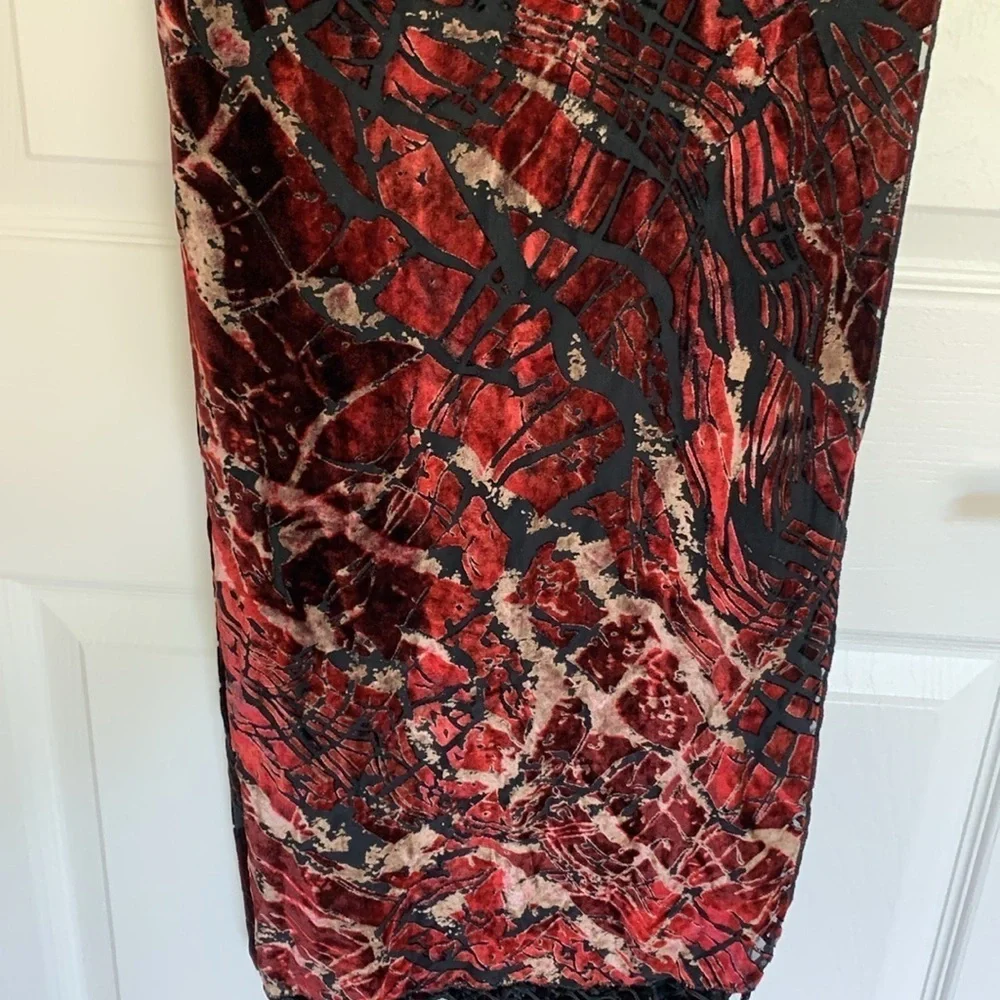Velvet burnout scarf with fringe- silk blend- red and black made in Italy